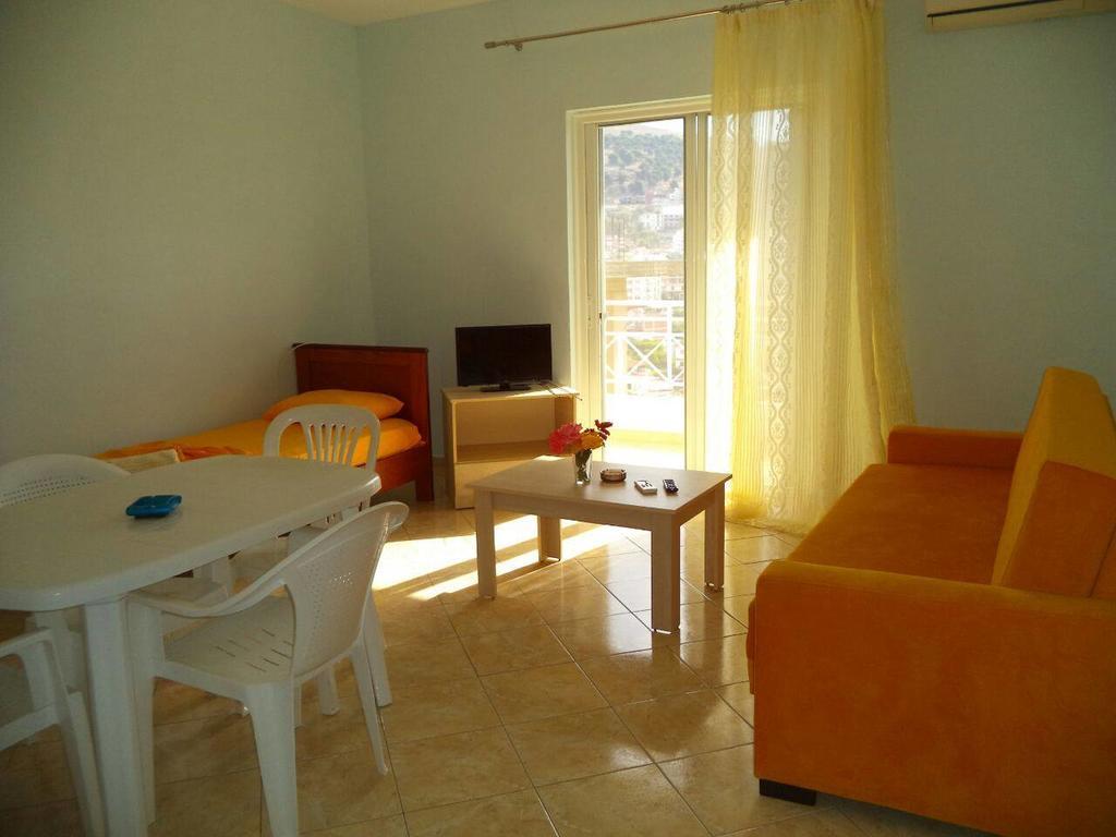 Mariana Apartments ساراندا المظهر الخارجي الصورة